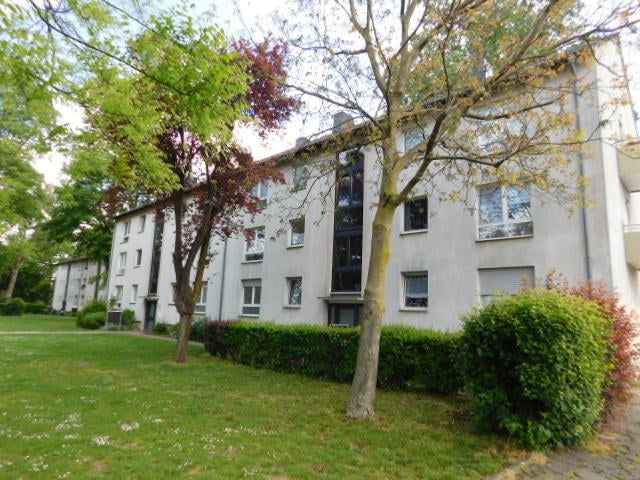 Einziehen und Wohlfühlen - renovierte 3-Zimmer-Wohnung im 3. OG inkl. Gebäudemodernisierung... - Foto 3
