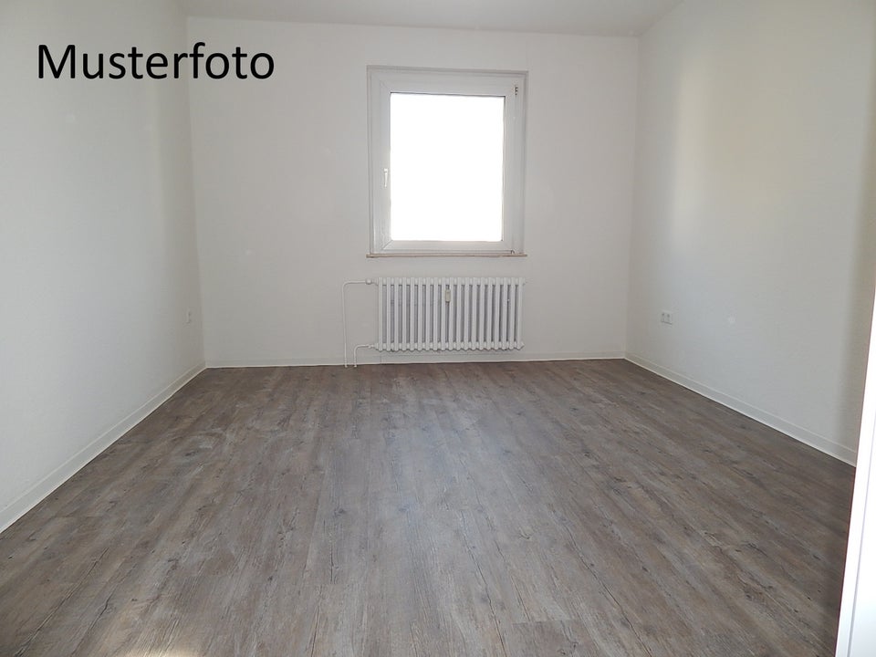 Singles aufgepasst! Renovierte 2-Zimmer-Wohnung mit Dusche - Foto 1