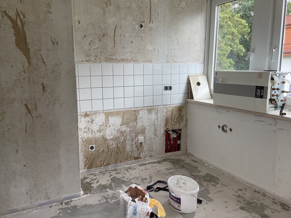 Frisch renovierte 2-Zimmer-Wohnung mit Ausblick! - Photo 2