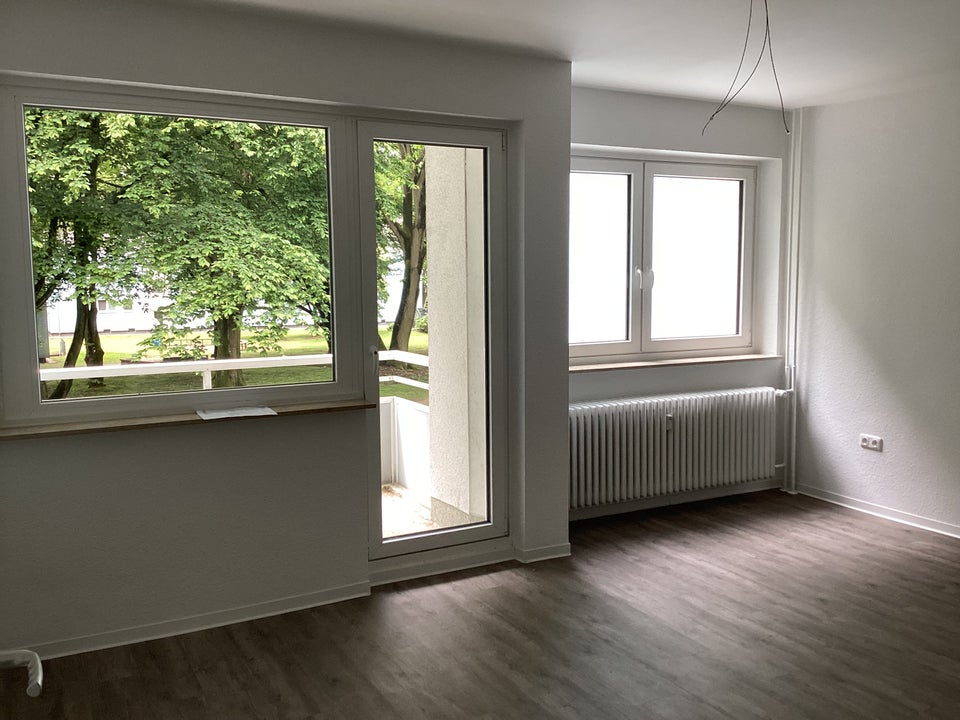 Preiswerte, weitläufige 4,5-Zimmer-Wohnung - Foto 2