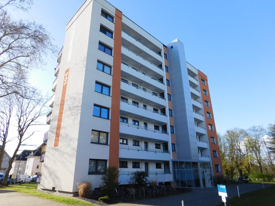 Top renoviert und bezugsfertige 2-Zimmerwohnung incl. Gebäudemodernisierung... - Foto 2