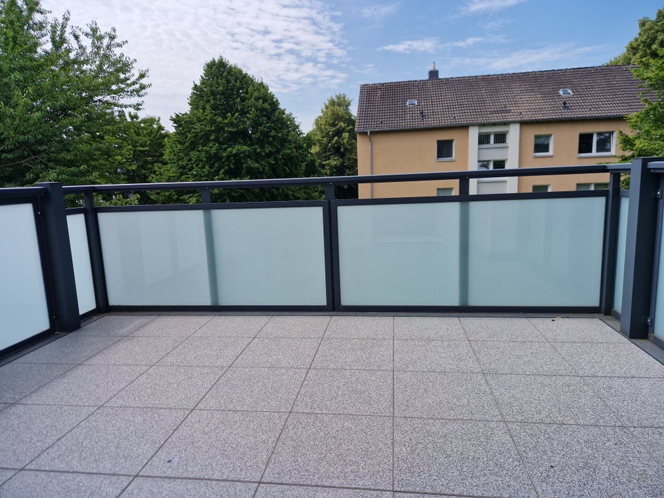 So macht wohnen Spaß: individuelle 3-Zimmer-Wohnung mit großem Balkon - Foto 1