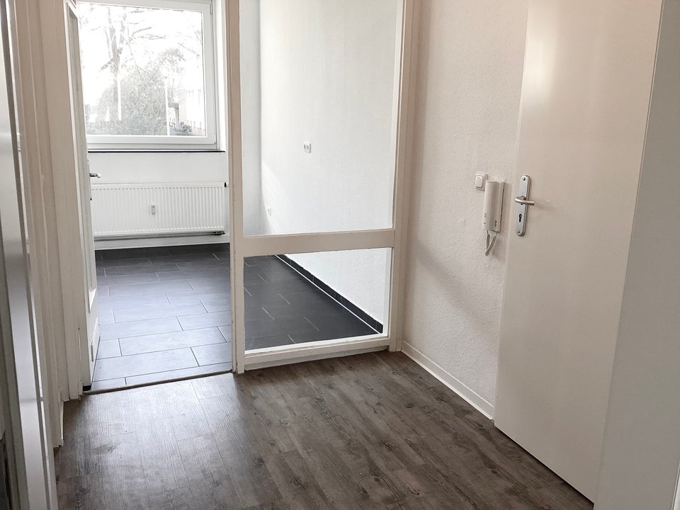 Individuelle 2-Zimmer-Wohnung mit Balkon - Foto 5