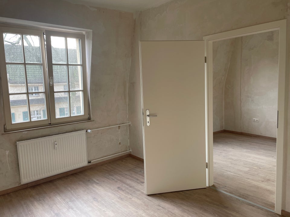 Sanierte 3-Zimmer-Wohnung im Dachgeschoss - Foto 3