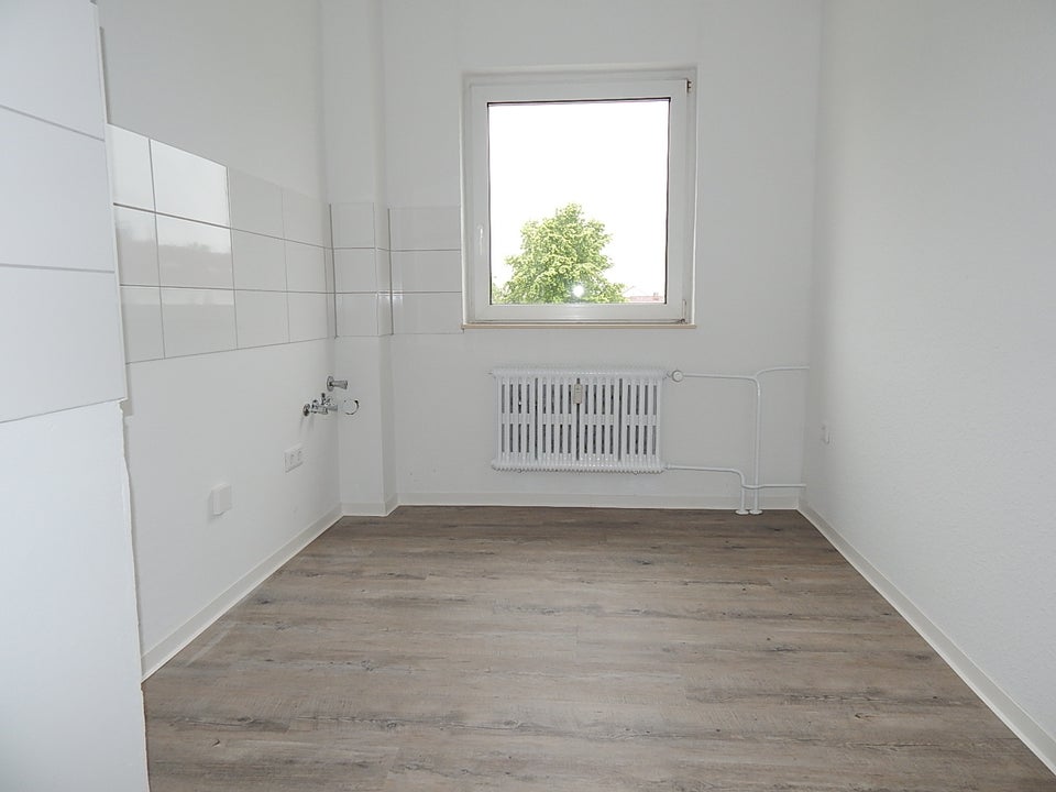 Stadtteil Schwerin gefällig! Sanierte 3-Zimmer-Wohnung mit Balkon - Foto 1