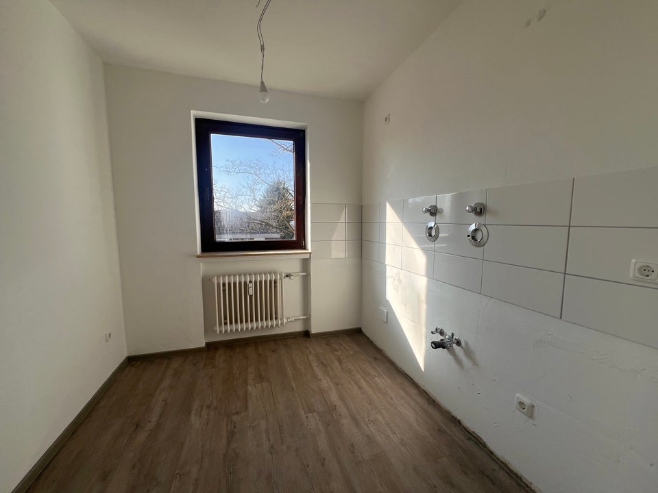Familienfreundliche 3-Zimmer-Wohnung mit Balkon - Photo 3