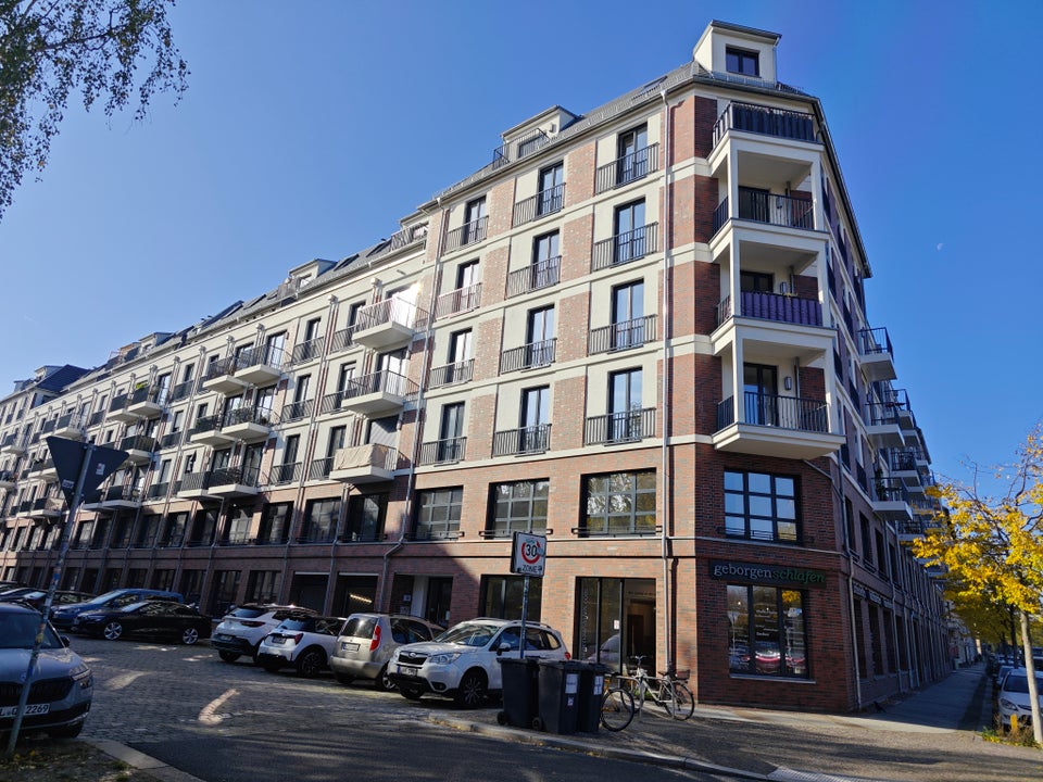 2 Raum Wohnung mit Balkon und Einbauküche - Foto 2