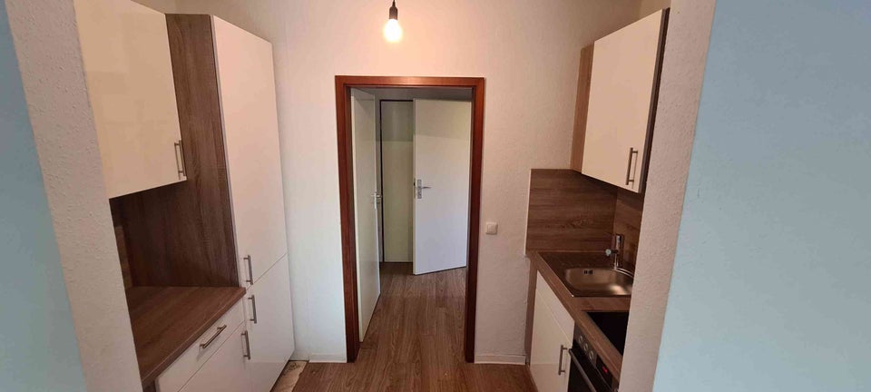 Attraktives City-Appartement für Singles - wird jetzt frisch renoviert - Foto 1