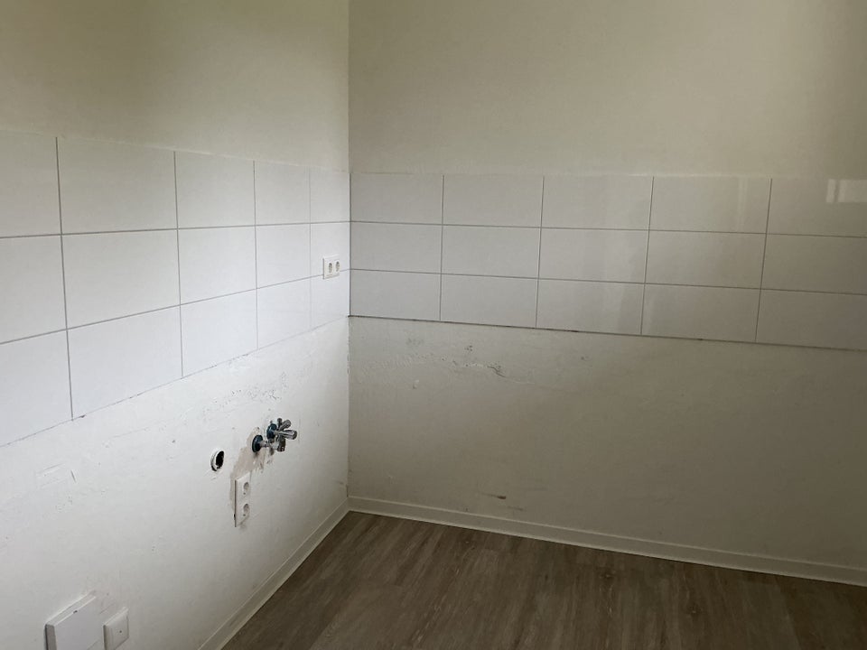Schöner Wohnen in dieser individuellen 3-Zimmer-Wohnung mit Balkon! - Foto 2