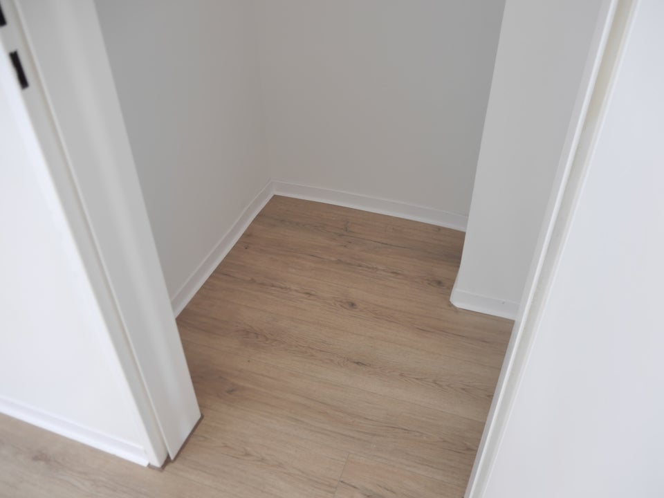 Schöne 3-Zimmer-Wohnung mit Tageslichtbad und Balkon in Neu-Isenburg zu vermieten - Foto 2