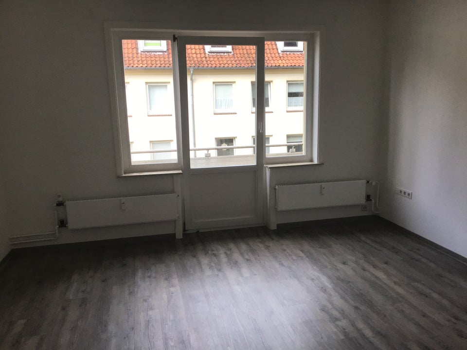 Renovierte 2,5-Zimmer-Wohnung mit Balkon - Photo 5