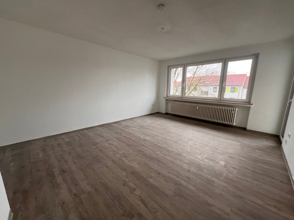 Ihr neues Zuhause: 3-Zimmer-Wohnung mit großem Balkon! - Photo 1