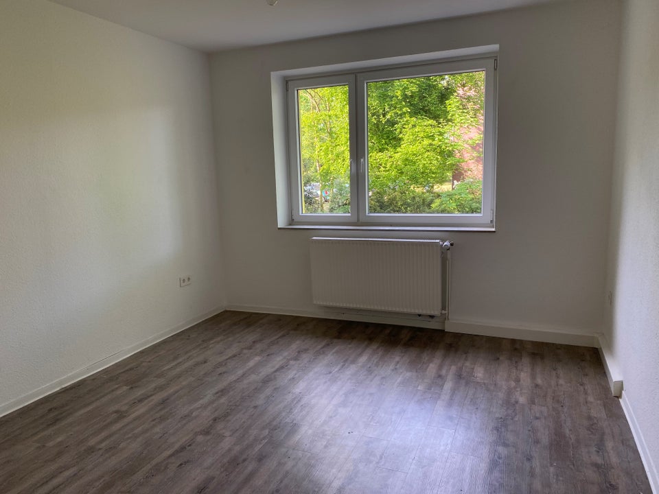 Gepflegte 2-Zimmer-Wohnung mit Balkon - Foto 2