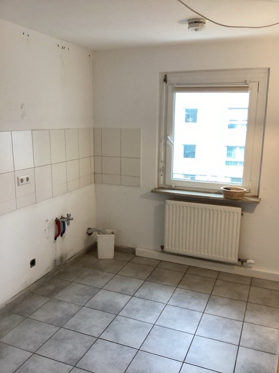 gemütliche 2-Zimmer im 1. OG mit Balkon - Photo 2