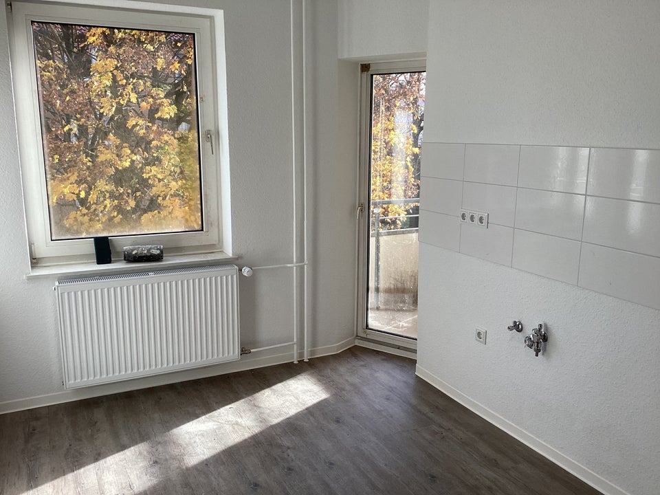 Attraktiv! Günstige 2-Zimmer-Wohnung mit Balkon - Foto 3