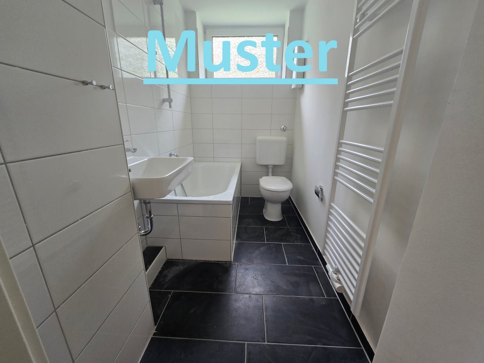 Ruhige Wohnung mit großer Dachterrasse - Frisch saniert - Foto 4