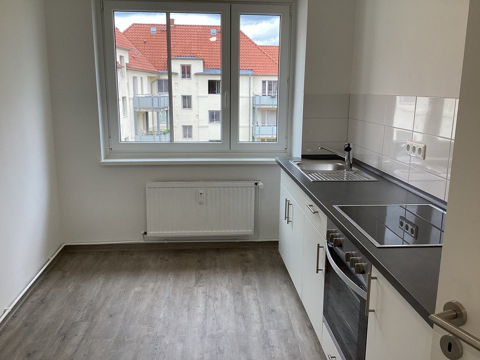 Wo das Leben so spielt - sanierte 2-Zimmer-Wohnung, sofort anmietbar! - Foto 1