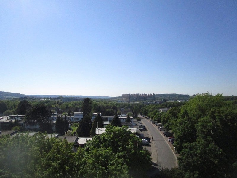 AC-West (Hörn): Helle 3-Zi.-Whg. m. Balkon und Einbauküche - Photo 5