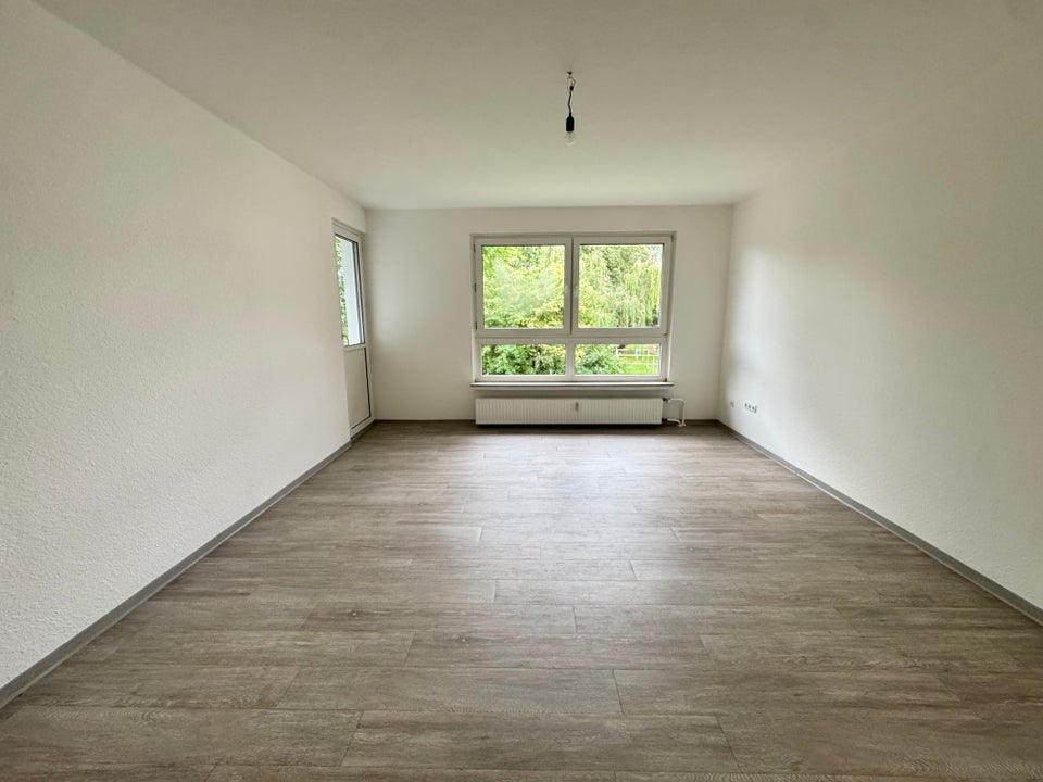 sanierte 3-Zimmer-Wohnung im 1. OG mit Balkon - Photo 2
