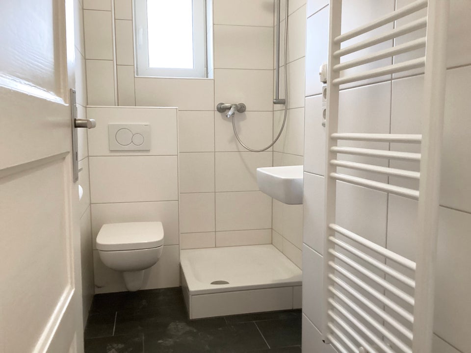 Gemütliche 2-Zimmer-Wohnung mit Tageslichtbad und Balkon - Foto 2