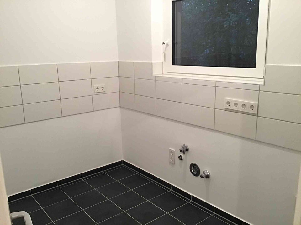 Schöne Wohnung sucht Mieter: 2-Zimmerwohnung mit Balkon! - Foto 2