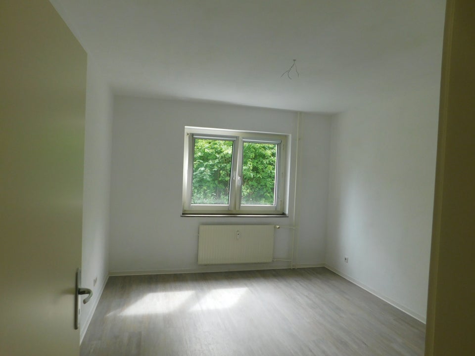 Nachmieter gesucht: 2-Zimmer-EG-Wohnung mit Balkon - Photo 3