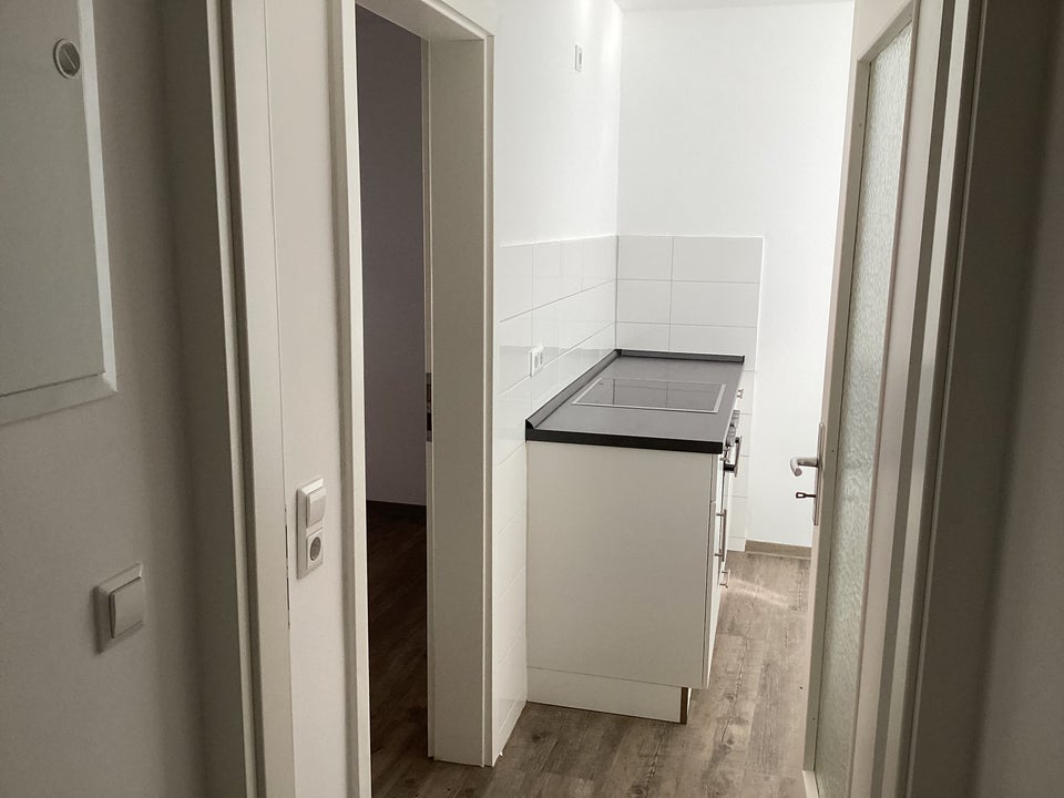 Wohn(t)raum: ansprechende kleine 2-Zimmer-Wohnung, sofort anmietbar! - Photo 1