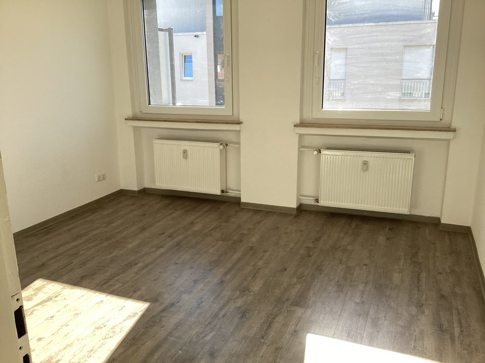 Sehr schöne 3-Zimmer-Wohnung mit Balkon in bester Lage! - Foto 1