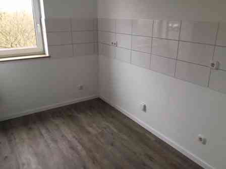 Renovierte 2-Zimmer-Wohnung mit Balkon und tollem Ausblick - Foto 5