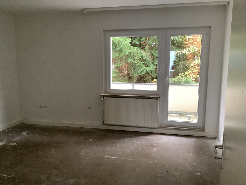 Langenberg: 3-Zi.-Whg. mit Tageslichtbad und Balkon, Übergabe ohne Oberboden - Photo 2