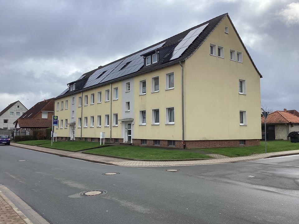 BARSINGHAUSEN: Gemütliche 2,5-Zimmer-Wohnung – ca. 52 m² – mit Tageslichtbad - Foto 2
