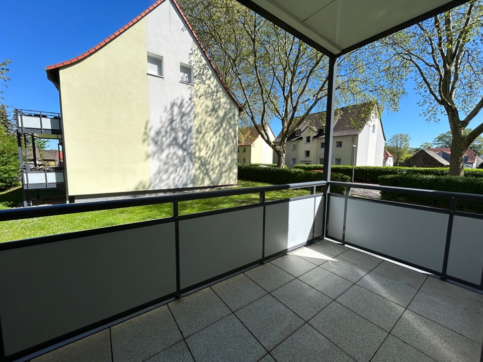 2-Zimmer-Wohnung mit großzügiger Raumaufteilung in ruhiger Lage - Photo 4