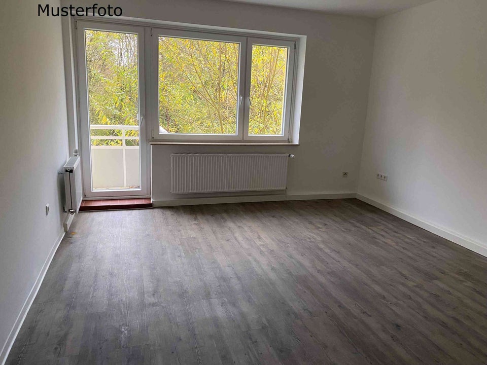 Renovierte 3-Zimmer-Wohnung mit Balkon - Photo 1