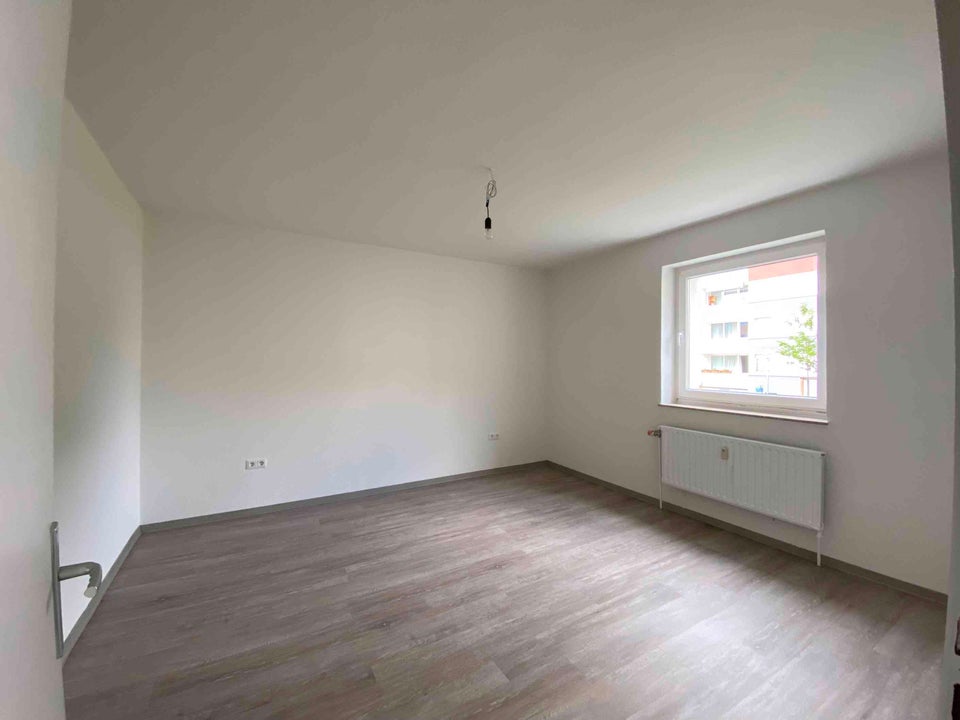schöne 3-Zimmer-Wohnung mit großem Wohnzimmer und frisch renoviert - Foto 1