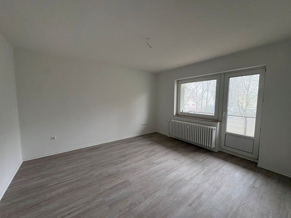 Einziehen & wohlfühlen – modernisierte 2-Zimmer-Wohnung mit Zukunftsperspektive - Foto 1