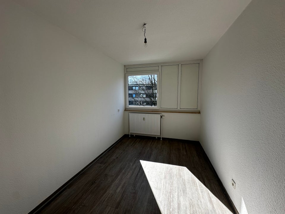 Stop! Praktische 3-Zimmer-Wohnung - Foto 1