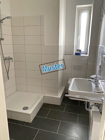 Stadtmitte: Großzügige 3-Zimmer-Wohnung mit Einbauküche - Foto 1