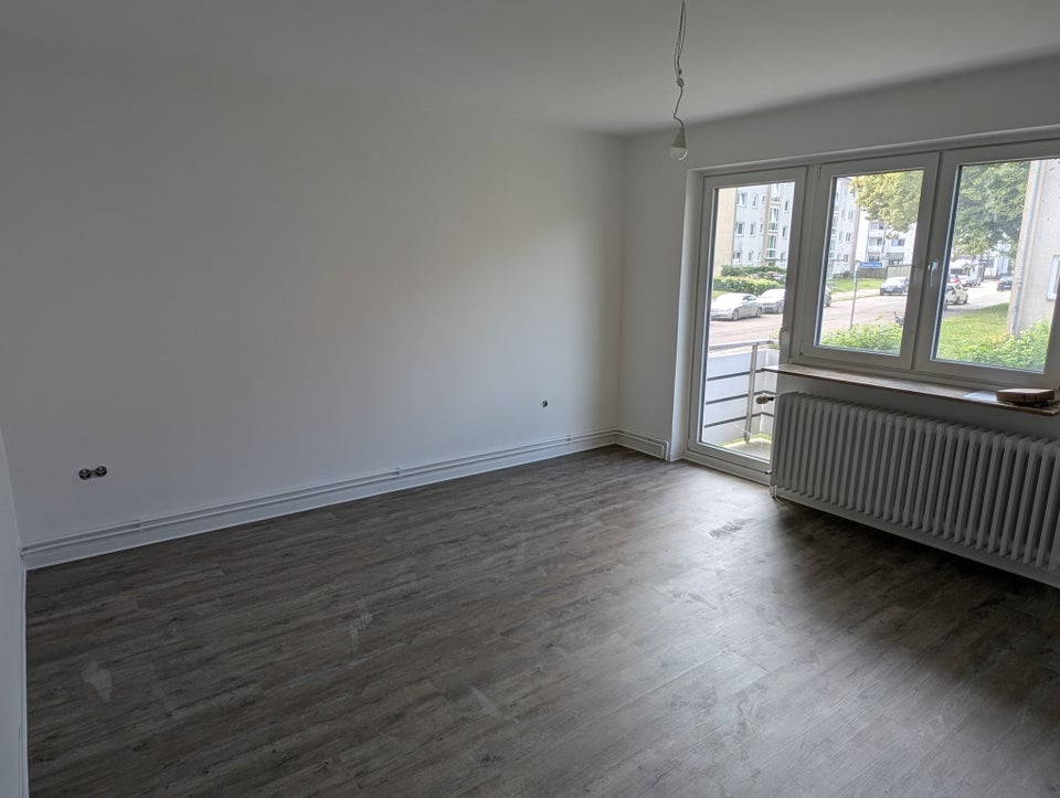 Ihre neue 2 Zi.Whg. im EG mit Balkon ab dem 15.07.2026 - Foto 1