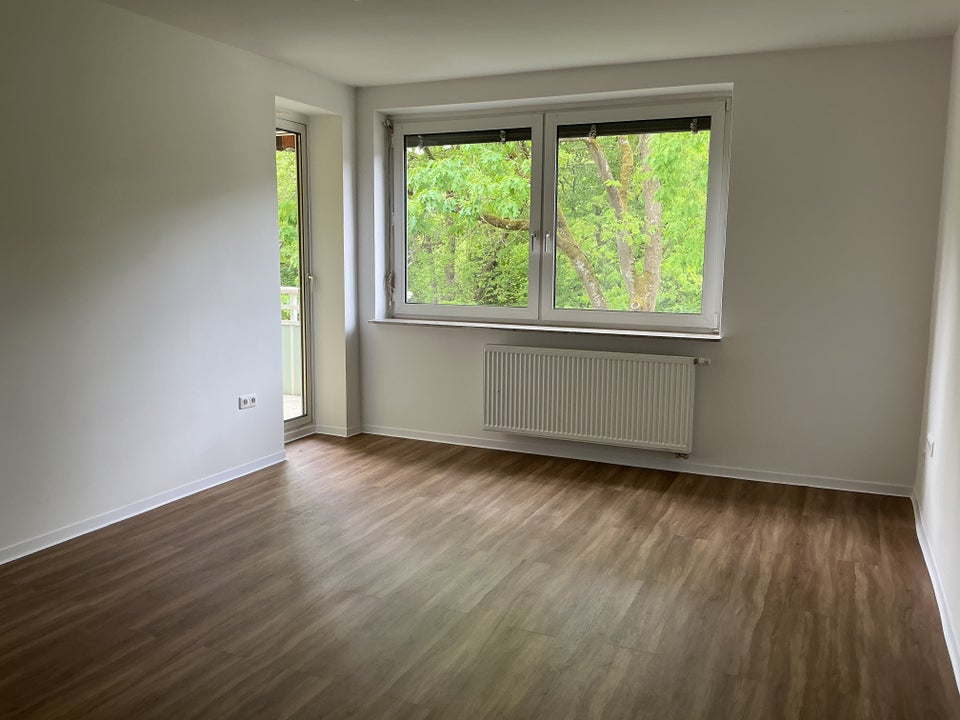 Schöne 4-Zimmer-Wohnung mit Balkon in Dreieich zu vermieten - Foto 4