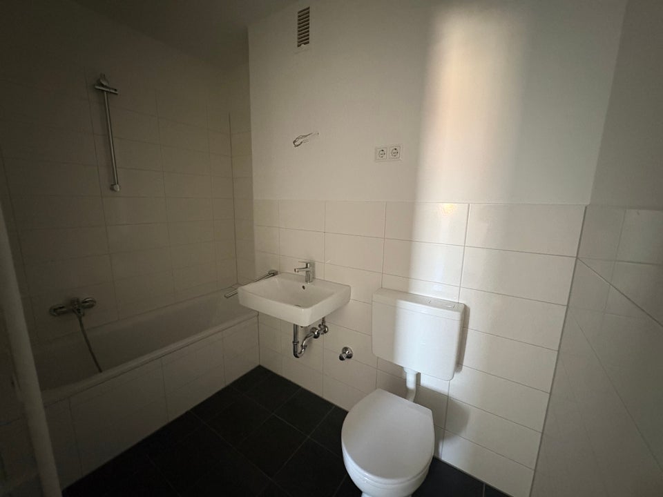 Gut aufgeteilte 2-Zimmer-Wohnung mit Balkon in gepflegter Lage! - Foto 3