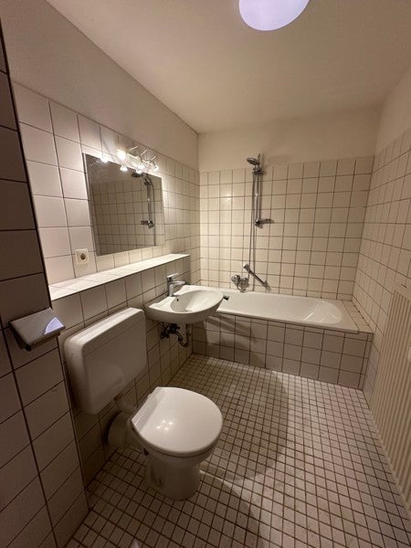 Wohnen im Herzen von Grötzingen -gemütliche 2 Zimmer im 2. DG mit Balkon - Foto 2