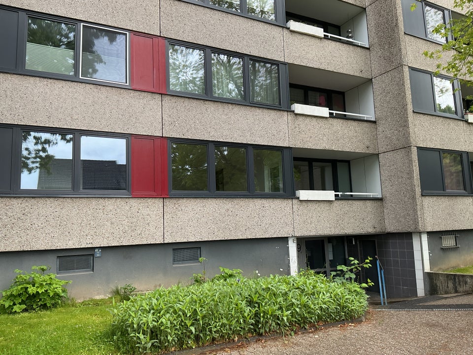 Charmante 3-Raum-Wohnung mit sonnigem Balkon im Grünen! - Foto 5