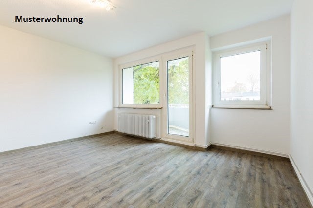Ihr neues Zuhause: großzügige 4-Zimmer-Wohnung mit Balkon - Foto 1