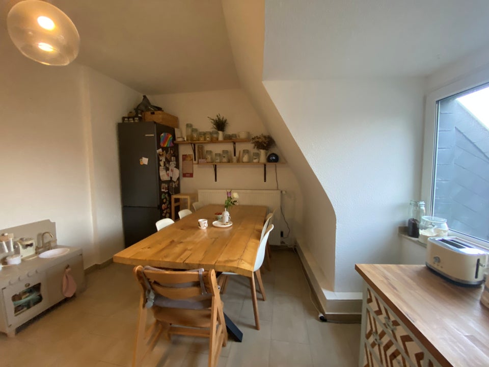 Stopp Nachmieter zum 15.06.2026 gesucht!! Wunderschöne 3-Zimmer-Wohnung mit großer Küche und tollem Badezimmer mit Dusche und Badewanne - Foto 1