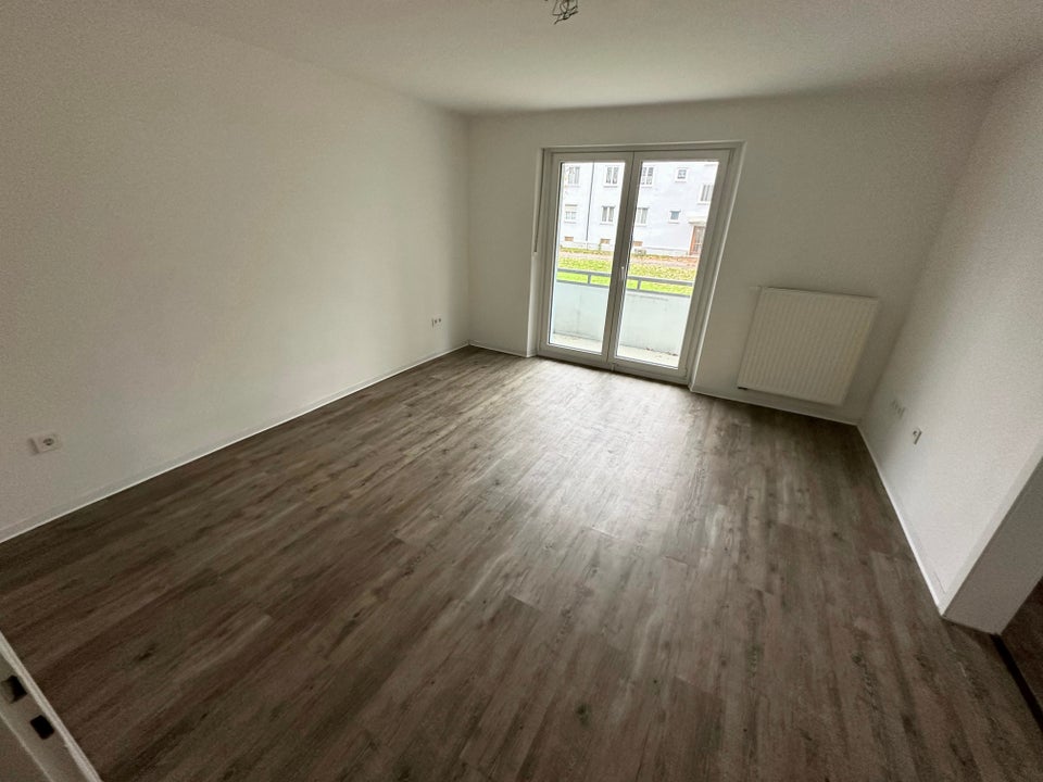 Frisch saniert! 3-Zi.-Whg. mit Balkon - Foto 1
