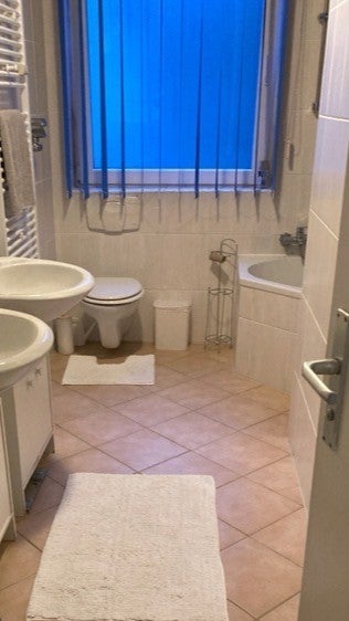 Familie oder Wohngemeinschaft - hier findet jeder seinen Platz! - Photo 1