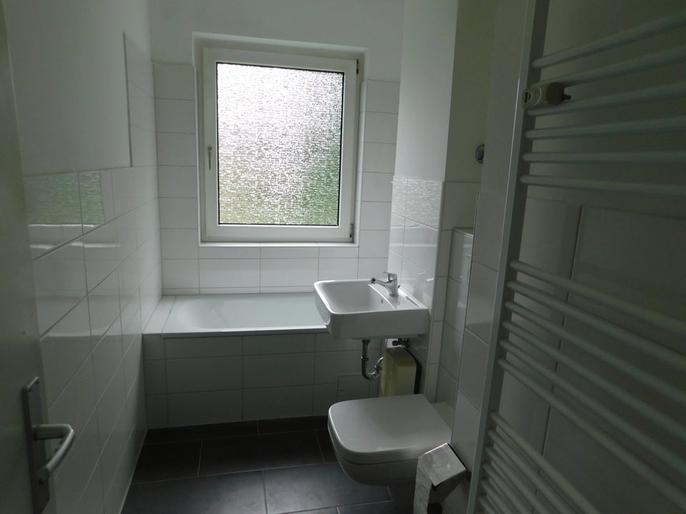 3-Zi.-Whg. mit Tageslichtbad und Balkon - Foto 3