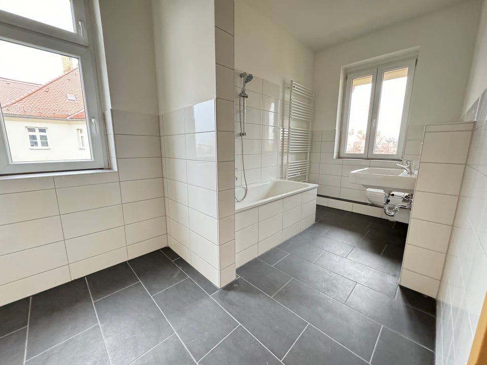 Schöne Drei-Zimmer-Wohnung mit Balkon - Photo 1