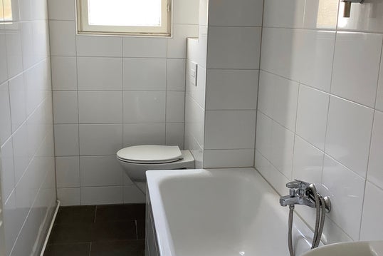 تصویر Modernisierte Wohnanlage mit guter Verkehrsanbindung.