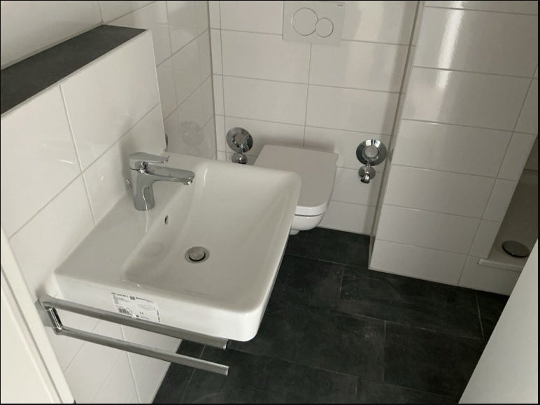 Für Sie renoviert! 2-Zimmer-Wohnung mit Dachterrasse - Foto 3